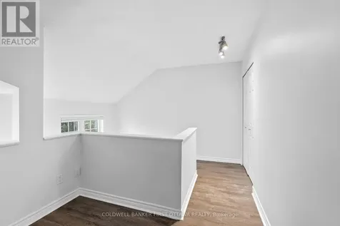 366 Wiffen Private Ottawa ON K2H 1G4