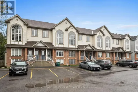 366 Wiffen Private Ottawa ON K2H 1G4