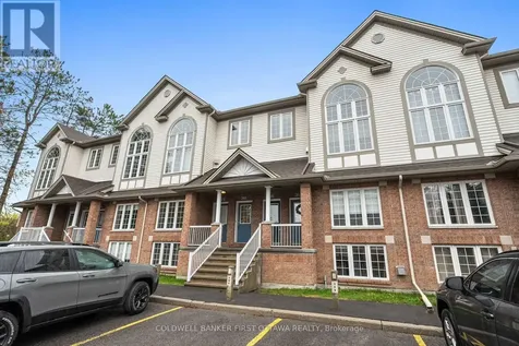 366 Wiffen Private Ottawa ON K2H 1G4