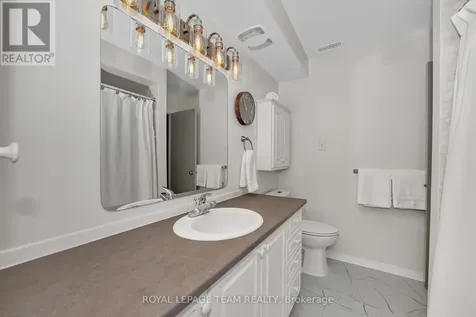 85 Cresthaven Drive Ottawa ON K2G 6T9