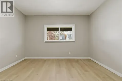 94 East 35th Street Hamilton ON L8V 3Y1