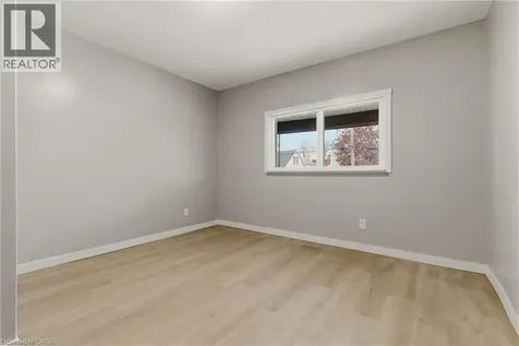 94 East 35th Street Hamilton ON L8V 3Y1