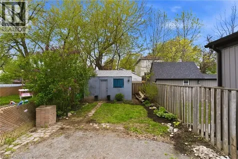 94 East 35th Street Hamilton ON L8V 3Y1
