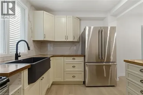 94 East 35th Street Hamilton ON L8V 3Y1