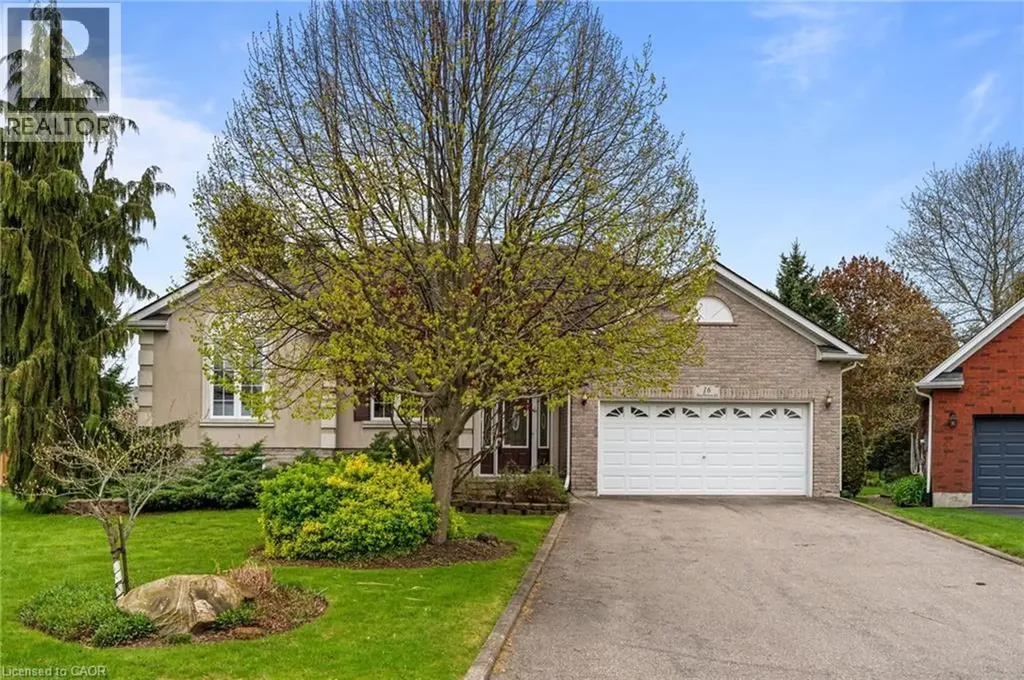 16 Macpherson Drive Paris ON N3L 4B6