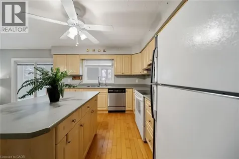 16 Macpherson Drive Paris ON N3L 4B6
