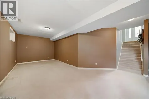 16 Macpherson Drive Paris ON N3L 4B6