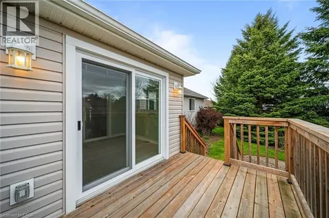 16 Macpherson Drive Paris ON N3L 4B6