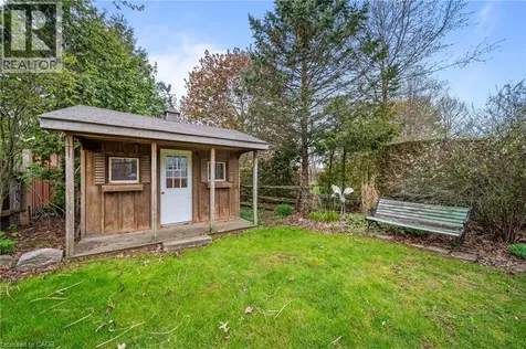 16 Macpherson Drive Paris ON N3L 4B6