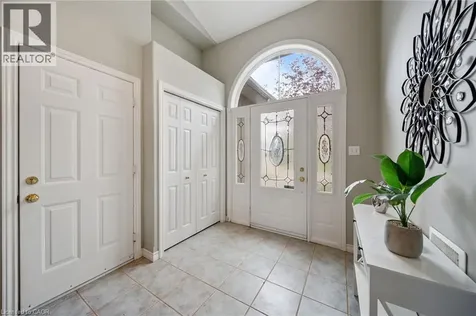 16 Macpherson Drive Paris ON N3L 4B6