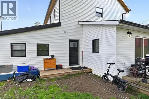 27 Cayuga Street North Cayuga ON N0A 1E0