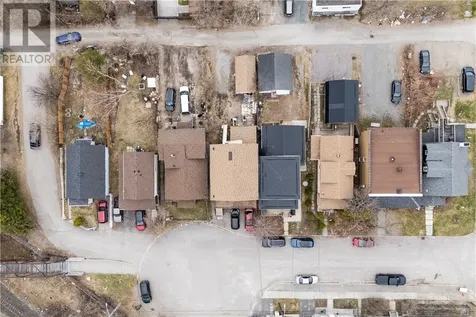 385 Eva Avenue Sudbury ON P3C 4N2