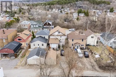 385 Eva Avenue Sudbury ON P3C 4N2