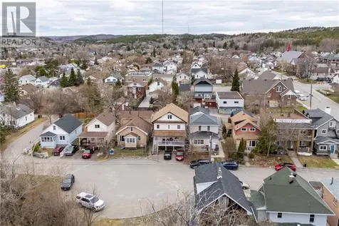 385 Eva Avenue Sudbury ON P3C 4N2