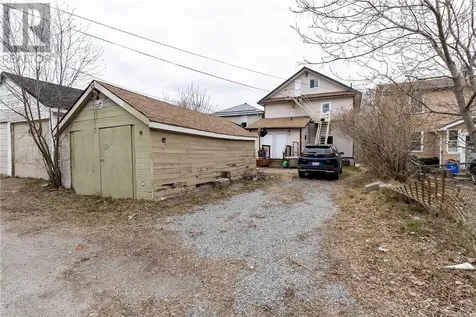 385 Eva Avenue Sudbury ON P3C 4N2
