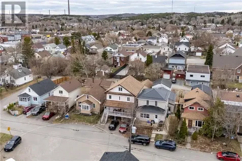 385 Eva Avenue Sudbury ON P3C 4N2
