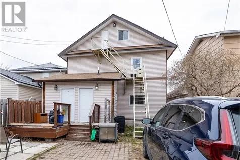 385 Eva Avenue Sudbury ON P3C 4N2