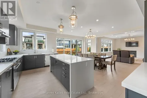 157 Springside Crescent Blue Mountains ON L9Y 5L3