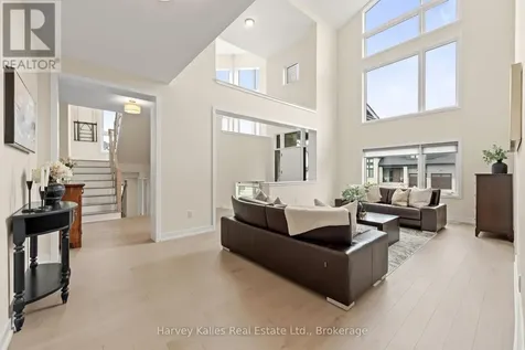 157 Springside Crescent Blue Mountains ON L9Y 5L3