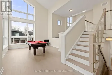 157 Springside Crescent Blue Mountains ON L9Y 5L3