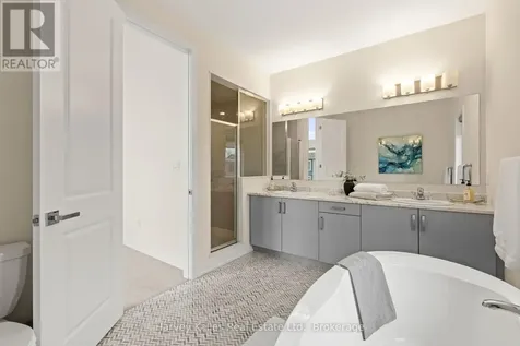 157 Springside Crescent Blue Mountains ON L9Y 5L3