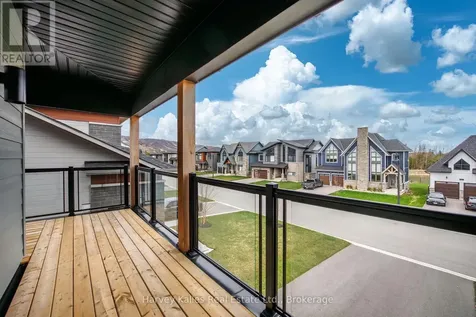 157 Springside Crescent Blue Mountains ON L9Y 5L3