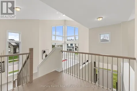 157 Springside Crescent Blue Mountains ON L9Y 5L3