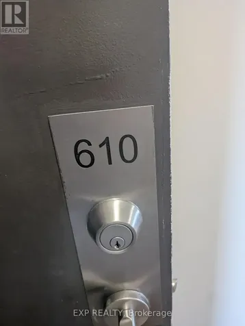 981 Gulf Place Ottawa ON K1K 3X9