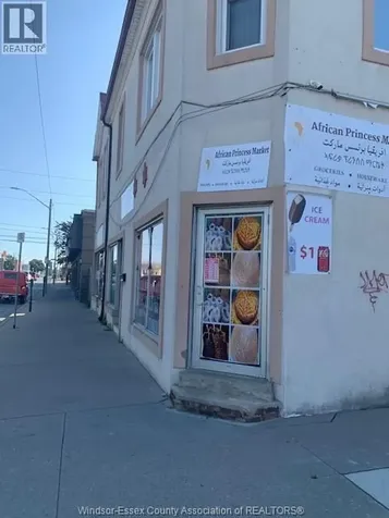 1006 Windsor Avenue Windsor ON N9A 1K4