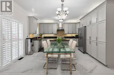 130 Greenview Circle Vaughan ON L6A 0B6