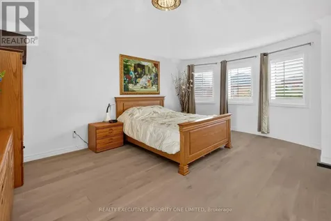 130 Greenview Circle Vaughan ON L6A 0B6