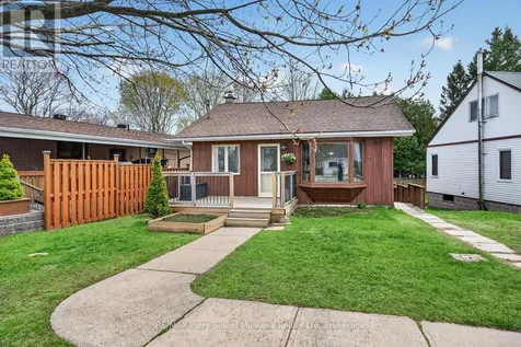 23 Highland Crescent Parry Sound ON P2A 1N7