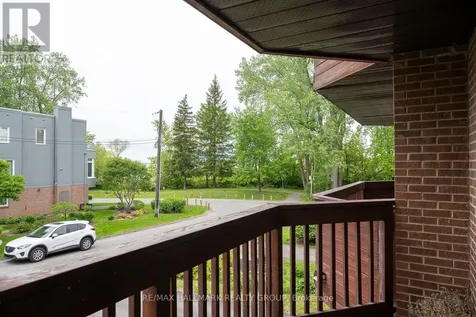 15 Birchdale Avenue Ottawa ON K2H 5A1