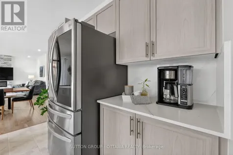 1011 Carden Lane Ottawa ON K1W 0N3