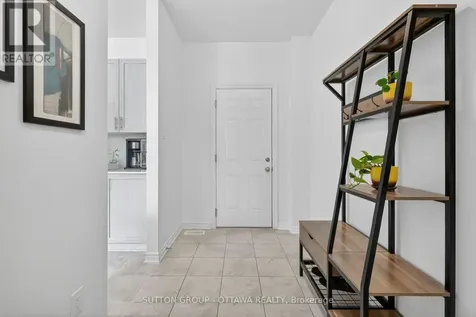 1011 Carden Lane Ottawa ON K1W 0N3