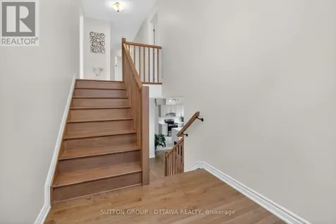 1011 Carden Lane Ottawa ON K1W 0N3