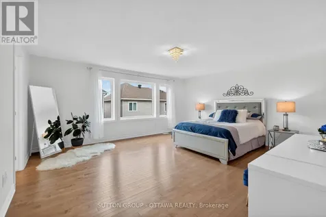 1011 Carden Lane Ottawa ON K1W 0N3