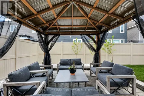 1011 Carden Lane Ottawa ON K1W 0N3