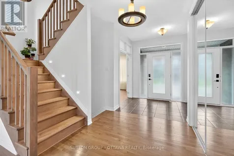 1011 Carden Lane Ottawa ON K1W 0N3
