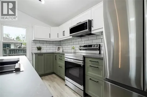 867 Devine Street Sarnia ON N7T 1X3