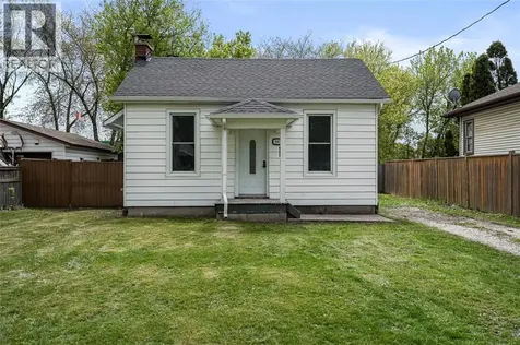 867 Devine Street Sarnia ON N7T 1X3