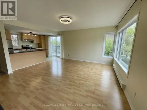 1204 Shillington Avenue Ottawa ON K1Z 7Z4