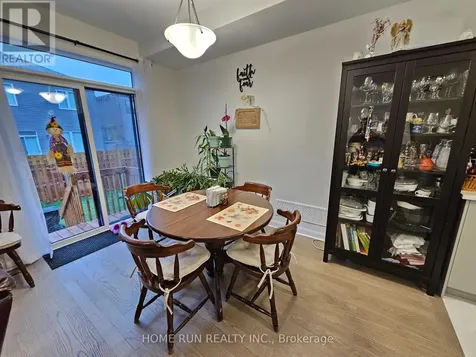 948 Eileen Vollick Crescent Ottawa ON K2W 0M7