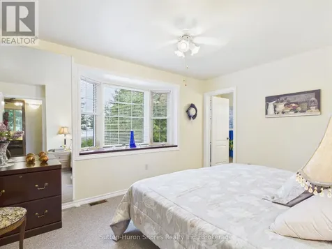 484 Sunset Drive Kincardine ON N0H 2C5