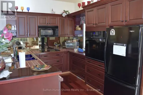 484 Sunset Drive Kincardine ON N0H 2C5