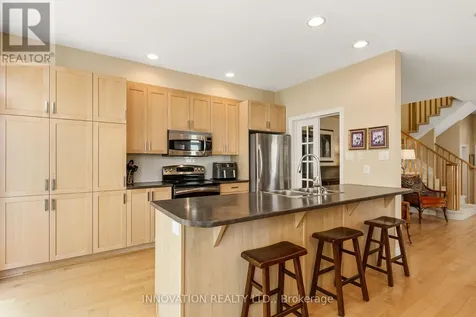 372 Kingbrook Drive Ottawa ON K2M 0G2