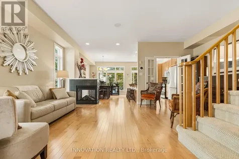 372 Kingbrook Drive Ottawa ON K2M 0G2