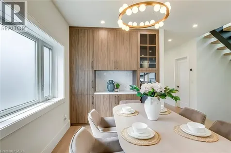1411 Mountain Grove Avenue Burlington ON L7P 2H1