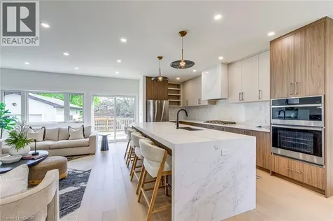 1411 Mountain Grove Avenue Burlington ON L7P 2H1