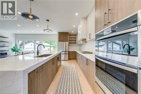 1411 Mountain Grove Avenue Burlington ON L7P 2H1